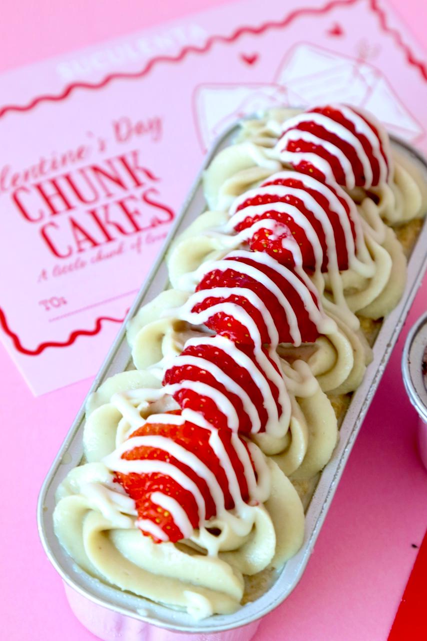 Strawberries n' cream Chunk Cake
